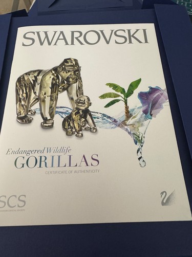 Signed swarovski 2009 - signed,
