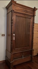 armadio legno antico
