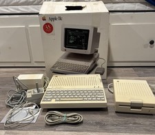 VINTAGE Apple IIc con