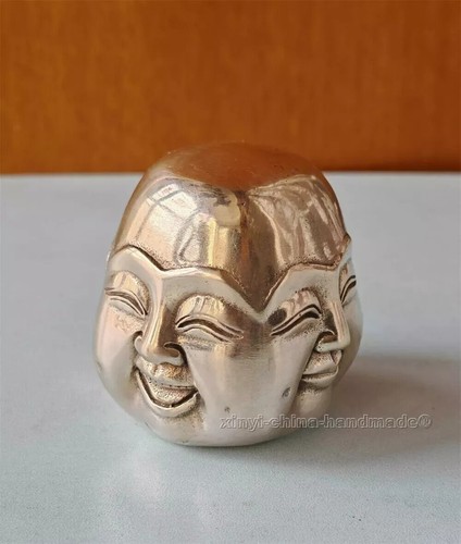 Antica statua arcaica tibetana