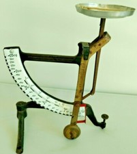 Grande antica bilancia pesa