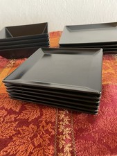 Servizio 4 persone piatti neri quadrati H&H ceramica stoneware