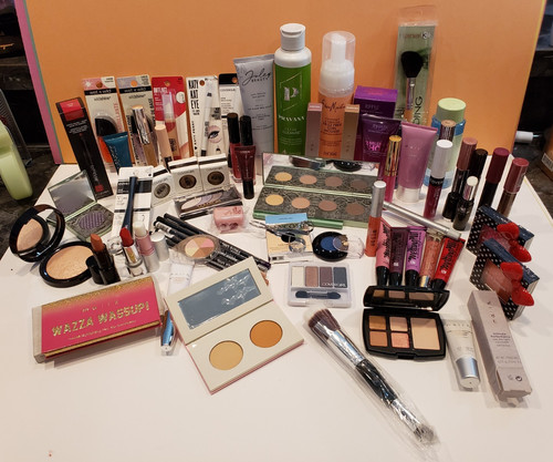 Mally lotto 75 cosmetici - lotto,