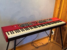 Tastiera elettronica Nord