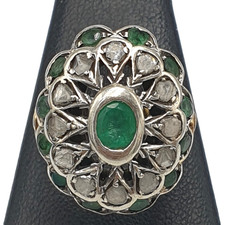 Anello antico in oro massiccio 18k e argento con smeraldi e rosette di diamante