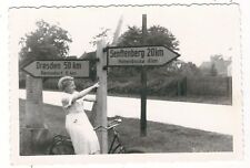 9/426 Foto Giovane Donna Con