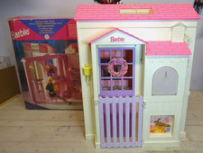 Barbie Folding Pretty House