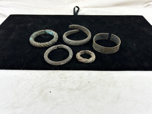 Braccialetti anelli antichi - anelli,