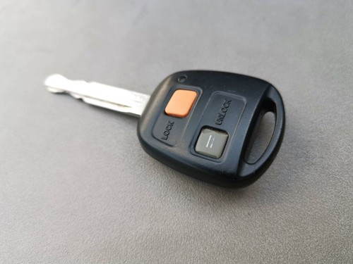 Toyota avensis t220 - toyota,
