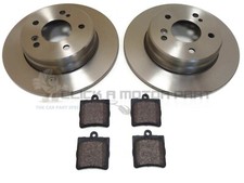 MERCEDES C180 C200 C220 & C220 CDI 2001-2007 POSTERIORE 2 DISCHI E PASTIGLIE FRENO NUOVI