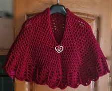 Mantellina della nonna rosso bordeaux, lana oeko-tex, coprispalle, uncinetto