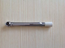 VINTAGE DA COLLEZIONE MANOMETRO PER MISURARE PRESSIONE GOMME MADE IN ENGLAND 