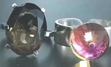 LOTTO BIJOUX VINTAGE 2 ANELLI: 1 ARGENTO 800 PIETRA FUMÉ, 2 CRISTALLO CUPOLA.