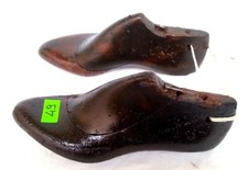 49. COPPIA DI ANTICHE FORME