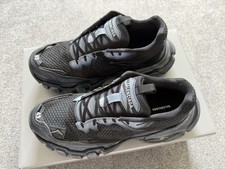 Balenciaga Track 3 senza lacci