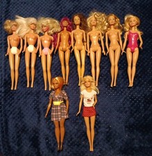 Lotto 10 BARBIE Dolls diverse
