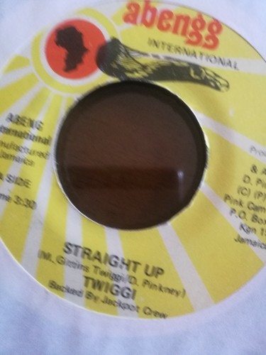 Twiggi straight up - up, /