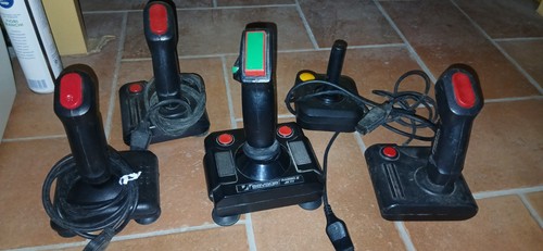 Bundle joystick commodore - bundle,