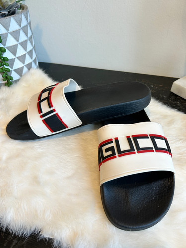 Gucci pursuit logo - pursuit,