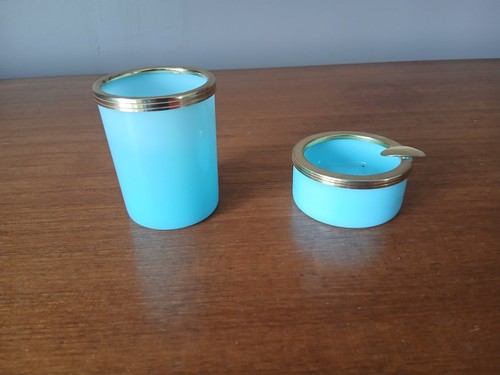 Opaline blue bleue - , dans