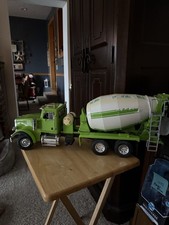 Trattore betoniera ERTL Big