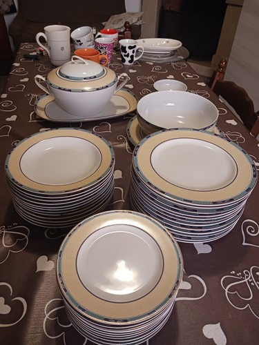 Servizio piatti - di,