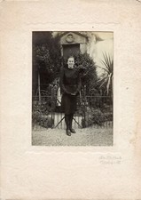 Ritratto Jeune Bambina Vestita