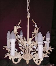 Lampadario 6 luci a sospensione vintage, modello Papyrus in ferro, colore avorio