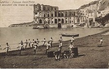 Italia #23357 Napoli Palazzo Pescatori Tirano Le Reti Pesca