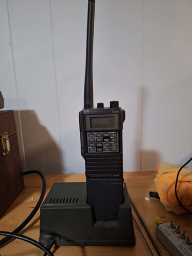 Icom 32at dual - dual, vhf