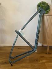 NUOVO! Telaio Cube Attention