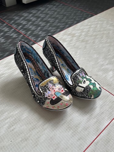 Scarpe con tacco irregular - tacco,