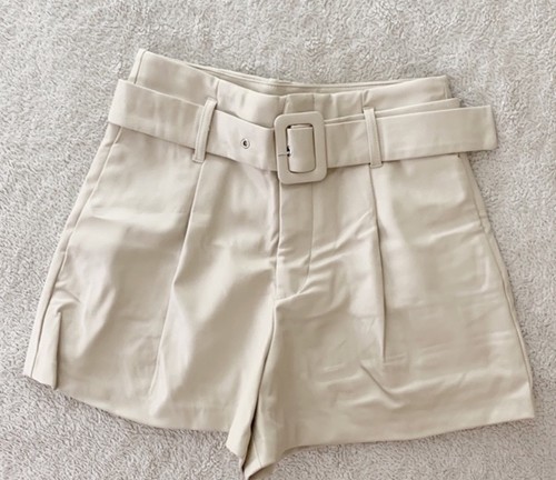 Pantaloncini pelle con - in,