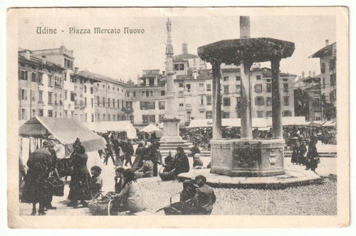 Udine piazza mercato nuovo - -,
