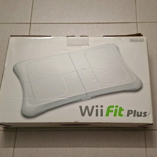 Nintendo wii fit plus - wii,