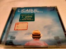 Ligabue su e giù dal palco 2