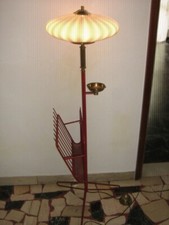 LAMPADA DA TERRA CON PORTA RIVISTE E POSACENERE ANNI 50  60