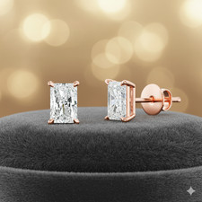 Orecchini in oro moissanite