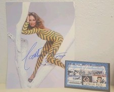 CATHERINE BACH firmata