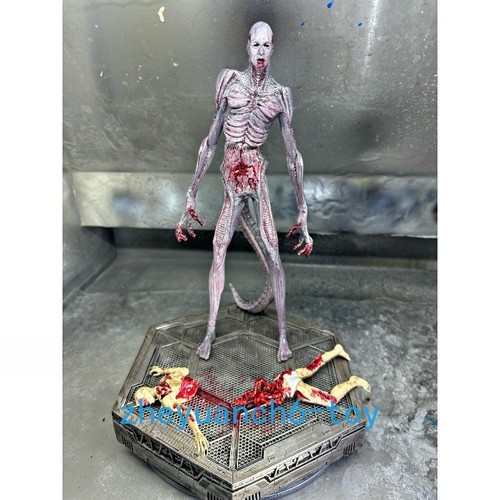 Alien romulus statua - romulus,