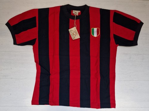 5573 old soccer - old,