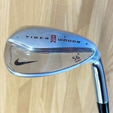 NIKE Tiger Woods modello