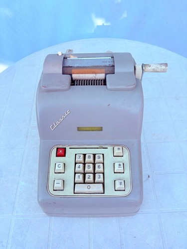 Calcolatrice meccanica vintage