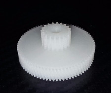 Primo ingranaggio gear per