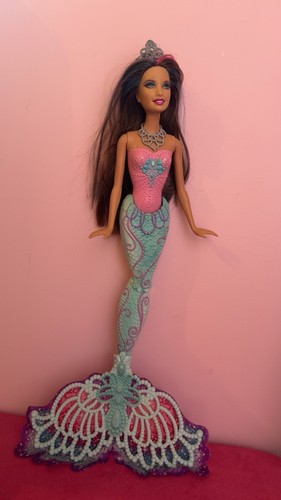 Barbie color magic - barbie, sirena