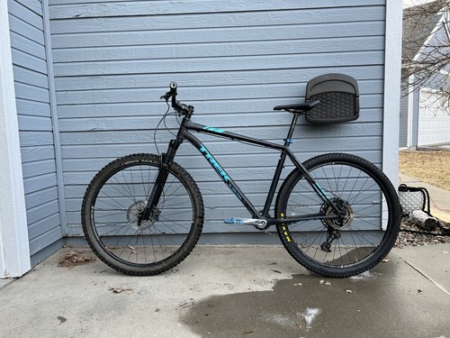 2017 trek x - ),