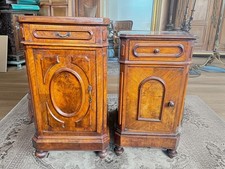 Coppia di comodini antichi in