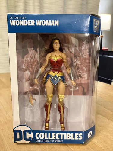Collectibles essentials - dc,