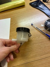 Serbatoio olio freni anteriore
