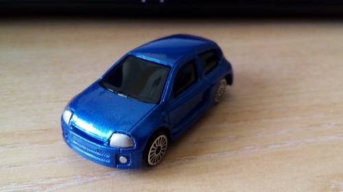 Maisto renault clio v6 - -,